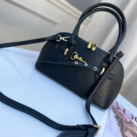 کیف زنانه شکیبا