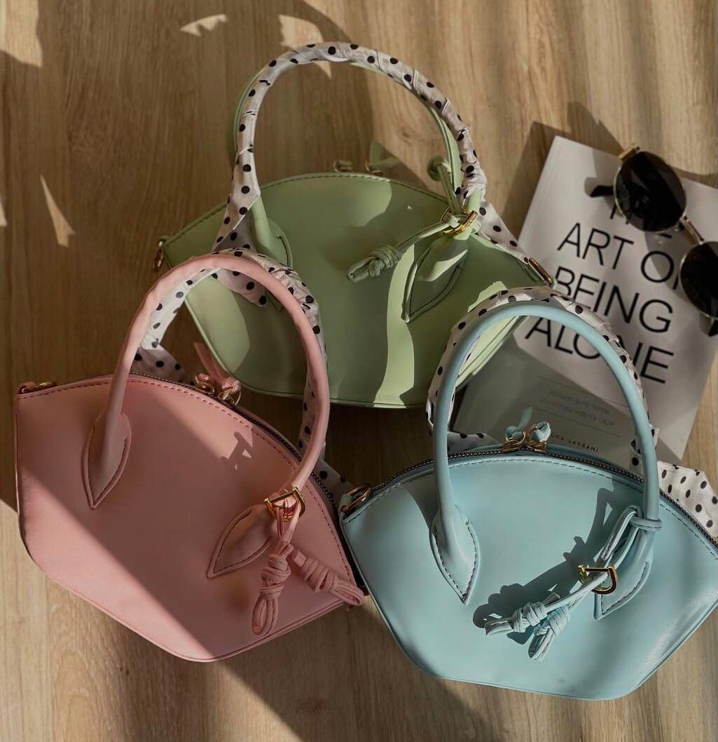 CB983377-2AAA-412A-BCBF-FA2EB590B52A