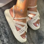 صندل‌های کنفی با بند سفید