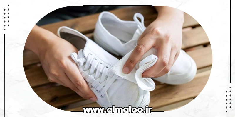 بهترین روش تمیز کردن کتونی سفید