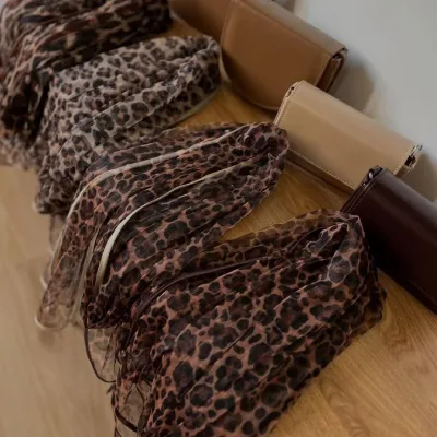 ست کیف و شال پلنگی